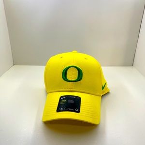 Oregon ducks Nike  91 logo adjustable hat yellow
